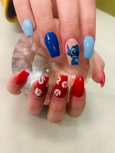 Lilo And Stitch Acrylic Nails, Short Stitch Nails, Cute Stitch Nails, Disney Nails Stitch, Disney Stitch Nails, Chrome Disney Nails, Stitch Acrylic Nails, Disney Fingernails, Disney Nail Designs Princesses