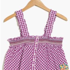 New French Connection Adla Gingham Smocked Tank. Size Small Never Worn. Spring Gingham Smocked Top With Smocked Bodice, Plaid Cotton Top With Smocked Bodice, Picnic Gingham Top With Smocked Bodice, Gingham Tops With Smocked Bodice For Picnic, Plaid Cotton Tops With Smocked Bodice, Plaid Top With Smocked Bodice For Picnic, Sleeveless Tops With Smocked Bodice For Picnic, Summer Gingham Smock Top, Summer Smock Gingham Tops