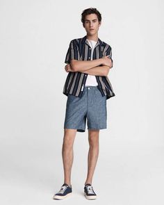 Eaton is the perfected casual short. Cut from a technical cotton and nylon blend for everyday wear, all summer long. Pull on, find some sun. rag & bone Men's Relaxed Fit Short | Indigo, XS (also in S,M,L,XL,XXL) Short Cut, Sport Shorts, Mens Bottom, Rag & Bone, Workout Shorts, Chambray, Mens Shorts, Casual Button Down Shirt, Casual Shorts