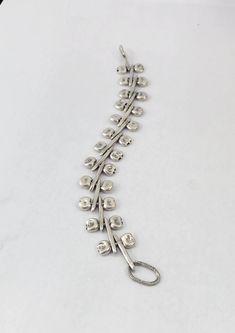 Hand fabricated chain bracelet made with recycled sterling silver by California jewelry artist Erin Cuff Kinetic Jewelry, California Jewelry, Jewelry Artist, Funky Jewelry, Mode Inspo, Brass Jewelry, Jewelry Inspo, Artistic Jewelry, Recycled Sterling Silver