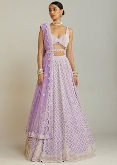 Lilac pearl drop lehenga paired with heavily embellished sweetheart neck blouse. Sweetheart Neck Blouse, Vani Vats, Indian Fits, Tassel Blouse, Wedding Fits, Full Sleeve Blouse, Georgette Lehenga, Desi Fits, Georgette Dupatta