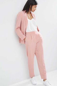 Blush Suit Look Rose, Mode Tips, Pink Suit, Business Outfit, Pink Pants, Inspired Outfits, 인물 사진, Fashion Mode, Inspiration Mode