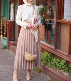 Modest Hijab, Long Skirt Fashion, Hijab Outfits, Mode Abaya