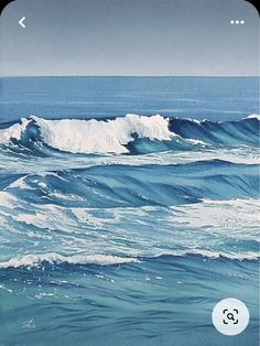 an image of the ocean with waves coming in