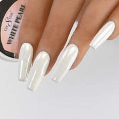 Cre8tion White Pearl Nail Art Effect 1g Nail Designs White, Pearl Nail Art, Natural Nail Art, Chrome Nail Art, Chrome Nail Powder, Pearl Nails, White Nail Designs, Winter Nail Art, Winter Nail Designs