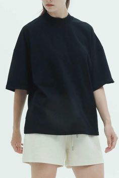 The oversize drop shoulder t-shirt is 100% natural. Made with premium cotton, it will retain its shape after washes. Slight mock neck and seam running down the back makes this classic t-shirt not so ordinary. Style #: WKSH922 Oversized Simple Crew Neck T-shirt, Everyday Boxy Fit T-shirt With Drop Shoulder, Boxy Fit Drop Shoulder T-shirt For Everyday, Drop Shoulder Boxy Fit T-shirt For Everyday, Everyday Boxy Fit Drop Shoulder T-shirt, Boxy Drop Shoulder T-shirt For Everyday, Minimalist Oversized Everyday Tops, Relaxed Everyday T-shirt With Drop Shoulder, Minimalist Boxy Fit Crew Neck T-shirt