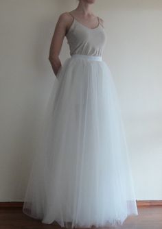 Tulle ivory bridal long women full floor length bride skirt,Wedding bridesmaid tutu dress,Pluse size Maxi Length Tulle Wedding Gown, Wedding Maxi Tulle Dress, Fitted Ball Gown With Tulle Skirt For Bridesmaids, Bridesmaid Ball Gown Tutu Dress With Tulle Skirt, Wedding Tulle Tutu Dress Ball Gown, Bridesmaid Ball Gown Tutu Dress, Fitted Organza Tutu Dress For Wedding, Organza Gown With Tulle Skirt For Bridesmaids, Wedding Full-length Tulle Gown