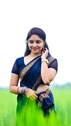 Sanakkayala Veerajitha Aishwarya Rajesh, Desi Hot, Half Saree Designs, Calisthenics Workout, Cute Love Wallpapers, Photography Basics, Face Beauty, Photo Work, Italian Women