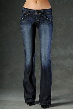 Jeans Aesthetic, Looks Party, Bootcut Jean, Bottom Jeans, Mode Casual, Cute Jeans, Bag Trends, Bell Bottom, Hudson Jeans