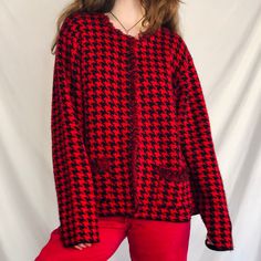 "Black and red houndstooth fringe trim sweater with fringy hip pockets by Worthington. 90s vintage granny vibes with silver hooks as a hidden closure 😘 Made by Worthington Size XL seen on 5'6\" 34/28/38 Shoulders 19 Pits 23 Length 23" Red Houndstooth, Cream Suit, Brighton Purses, Fringe Sweater, Vintage Velvet, Fringe Trim, Dallas Tx, Skirt Suit, 90s Vintage