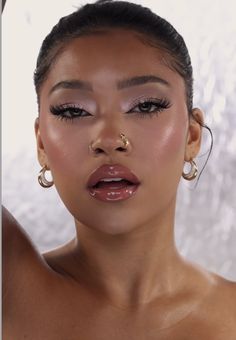 Makeup For Black Skin, Brown Skin Makeup, Pinterest Makeup, Dope Makeup, Creative Makeup Looks, Glamour Makeup, Makeup Makeover, Dark Skin Makeup, Makeup Obsession