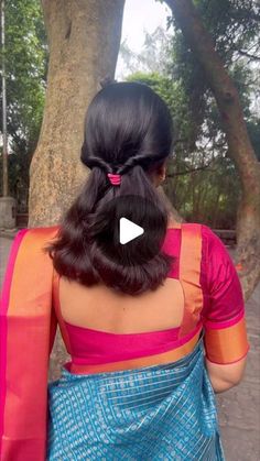 Hairstyles In Saree Fashion Styles, Simple Hair Styles For Sarees Indian, Saree Hair Styles Indian Simple, Simple Hairstyles For Short Hair Wedding, Hairstyles For Indian Wedding Simple, Short Hairstyle Women For Wedding, Hair Styles For Half Saree, Open Hair Hairstyles On Saree, Simple Hairstyles For Saree