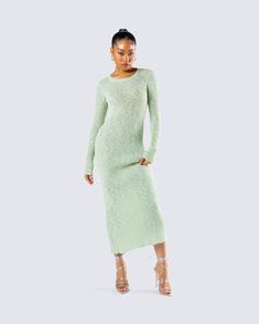 Stay in mint condition in this green sweater knit midi dress 💚 Complete with a wide rib knit stitch, a crew neck, and a midi length - this earthy dress will have everyone calling you mother 🍃😜 Earthy Dress, Knit Stitch, Knit Midi, Knit Midi Dress, Green Sweater, Sweater Knit, Midi Length, Mint Condition, Rib Knit