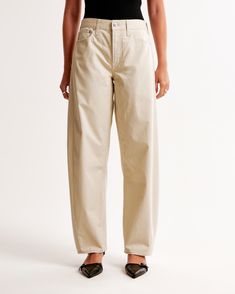 Mid rise pants in our twill fabric, that have a relaxed fit at the waist and hips, loose fit through the thigh and calf, and tapers into a barrel-leg shape. Features functional pockets, belt loops and waistband closure. Relaxed Fit Chino Cotton Twill Pants With Belt Loops, Spring Chino Cotton Twill Trousers, Classic Everyday Pants With Loosely Fitted Hips, Summer Tapered Leg Chino Cotton Twill Pants, Classic Pants With Loosely Fitted Hips For Everyday, Summer Straight Leg Chino Cotton Twill Bottoms, Wide Leg Chino Cotton Twill Bottoms With Belt Loops, Spring Season Relaxed Fit Straight Leg Parachute Pants, Summer Straight Leg Chino Bottoms