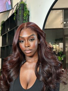 Hairstyles With Curled Hair, Natural Hair Weaves, Brown Hair Shades, Wine Red Hair, Wine Hair, Blowout Hair, Front Lace Wigs Human Hair, Hair Inspiration Color