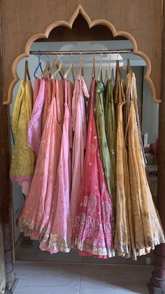 India Clothes Aesthetic, Diwali Collage, Desi Bedroom, India Outfits, India Aesthetic, Desi Things, Pakistan Clothes, South Asian Aesthetic, Desi Vibes