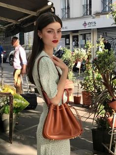 Zoia Mossour, Maxi Dress Bodycon, Bodycon Dress Black, Parisian Chic Style, Jeanne Damas, Portrait Photography Women, روتين العناية بالبشرة, Hair Girl, Dress Bodycon