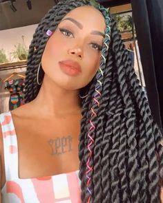 Senegalese Twists: How to Wear this Style for a Gorgeous Look Box Twist Braids, Long Twist Braids, Senegalese Braids, Senegalese Twist Hairstyles, Black Hair Extensions, Box Braids Hairstyles For Black Women, Cute Box Braids Hairstyles, Twist Braid Hairstyles, Senegalese Twist