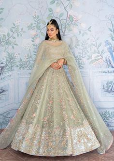 Bridal Choli, Beautiful Lehenga, Lehenga Dress, Bridal Dupatta, Indian Bridal Lehenga, Indian Bridal Dress, Embroidery Hand, Indian Lehenga, Bridal Lehenga Choli