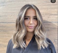 Blonde Hair Inspiration, Mom Hairstyles, Hair Stylies, Casual Hairstyles, Hair Envy, Blonde Hair Color, Hair Skin, Hair Dos, Hair Videos