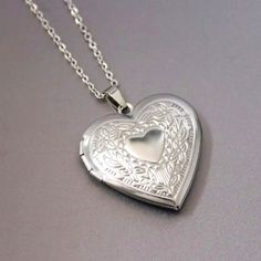 Silver Necklace Silver Necklaces Vintage, Silver Grunge Necklace, Silver Necklace Locket, Necklaces Locket, Heart Necklace Locket, Pocket Locket, Heart Locket Necklace Silver, Dragon Goddess, Billie Concert