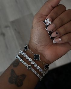 Girly Bracelets, Hard Nails, Colored Acrylic Nails, Short Square Acrylic Nails, Long Acrylic Nails Coffin, Acrylic Nails Coffin Pink, Unique Acrylic Nails, Bling Acrylic Nails, Acrylic Nails Coffin Short