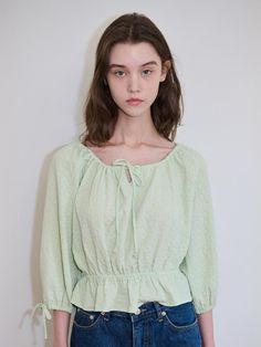 Composition : Ployester 100%Color : GreenCountry of Origin : Republic of Korea Casual Light Green Long Sleeve Blouse, Trendy Light Green Spring Top, Trendy Light Green Spring Tops, Trendy Light Green Tops For Spring, Green Blouse For Spring Day Out, Casual Light Green Fall Top, Casual Light Green Top For Fall, Spring Green Blouse, Chic Green Spring Blouse