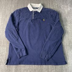 Vintage 2000s Polo Ralph Lauren Small Pony Stitched Embroidered Preppy Casual Navy Collar Shirt Large Mens Condition:  Excellent Used Condition  = No Flaws Measurements: Please see photos above for all measurements IF YOU BUY TWO OR MORE ITEMS USE THE CODE BUNDLE @ CHECK TO SAVE 20% WE SHIP WITHIN 24 HOURS AFTER PURCHASE! Please be aware that we do not offer free returns!! The Buyer is responsible for the cost of the return label.  Follow us on TikTok & Instagram @findsnostalgic and tag us in yo Classic Long Sleeve Tops With Embroidered Logo, Classic Long Sleeve Top With Embroidered Logo, Fitted Long Sleeve Tops With Embroidered Logo, Preppy Casual, Vintage 2000s, Mens Oxfords, Collar Shirt, Ralph Lauren Men, Collar Shirts