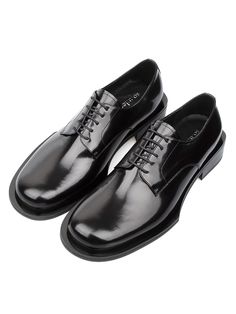 Editor's NotesSO.U:LESURES's Lune derby shoes feature a modern and chic silhouette and great to style with various outfits.- Round toe- Lace-up closureMeasurements(in.)- Size: KR220mm(US4) - KR300mm(US12)- Heel height: 1.6 in.- Fits true to the sizeComposition & Care- Box calf leather- Please check the care labelDesigner- by SO.U:LESURES Black Lace-up Shoes With Contrast Sole For Derby, Black Lace-up Shoes With Rubber Sole For Derby, Classic Black Lace-up Derby Shoes, Luxury Black Lace-up Derby Shoes, Luxury Semi-formal Derby Shoes With Leather Lining, Care Box, Derby Shoes, Shoes Black, Calf Leather