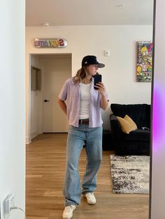 Fem Lesbian Style Summer, Gay Going Out Outfits, Classy Masc Outfits, Lesbian Stem Outfits, Midsize Lesbian Style, Lesbian Vest Outfit, Lesbian Outfits Carhartt, Lesbian School Outfits, Masculine Women Summer Outfits