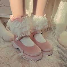 Cute Vintage Socks with Bow Vintage Socks, Ruffled Socks, Dr Shoes, Kawaii Shoes, Pretty Princess, Kawaii Fashion Outfits, Lace Socks, Aesthetic Shoes, Cute Socks