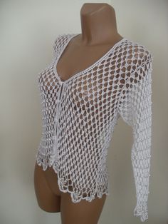 Small silk vest, hooked with white pearls rand 8-10 USA Elegant Fitted V-neck Crochet Top, Elegant Stretch Summer Vest, Elegant White V-neck Crochet Top, Elegant White Party Vest, Elegant Fitted Crochet Top With V-neck, Elegant White Crochet Top With V-neck, Fitted White Beaded Top, Elegant Summer Beach Vest, Elegant White Crochet Top For Summer