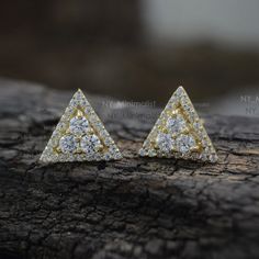 Description These stud earrings are made with Genuine SI clarity G-H color diamond and 14K solid yellow gold Studs Earrings * SKU: SGT00254 * Made to Order * Gold Purity: 14K Solid Yellow Gold (stamped) * Custom Gold Color: Rose Gold, Yellow Gold, White Gold * Custom Gold Purity: 9K/14K/18K (Charges Apply) * Diamond 100% Genuine Diamond * Diamond Weight: 0.42 ct. * Diamond Color: G-H * Diamond Clarity: SI1- SI2 * Diamond Cut: Brilliant Cut (Excellent) Product Measurement Earrings Size :- 9 x 9 m Gia Certified Gold Diamond Earrings In 14k Gold, 14k Yellow Gold Cluster Earrings Vvs Clarity, 14k Yellow Gold Cluster Earrings With Vvs Clarity, Gold Earrings With Lab Grown Diamonds For Anniversary, Gia Certified Yellow Gold Lab Grown Diamond Earrings, Anniversary 14k Gold Diamond White Cluster Earrings, Gia Certified 14k Gold Diamond Earrings, Gia Certified 14k Gold Diamond Earrings Gift, Gold Studs Earrings