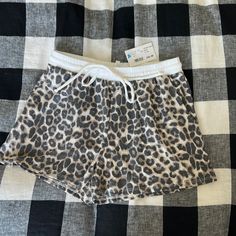 Nwt Cherish Pajama Shorts. Soft And Lightweight Leopard Print Thermal Pajama Shorts. Size Small. Perfect For Year Round Use! These Will Be Your New Favorite! Sweat Set Outfits, Cute Christmas Pajamas, Fits Clothes, Lazy Outfits, Cute Everyday Outfits, Outfit Inspo Fall, Country Outfits