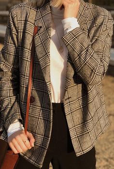 Petite Studio's Oversized Jane Wool Blazer in Grey Plaid Dark Academia Blazer, Masc Style, Plaid Blazer Outfit, High Fashion Clothing, Dark Academia Outfits, Academia Outfits, Teaching Outfits, Cottagecore Outfits, Gray Blazer