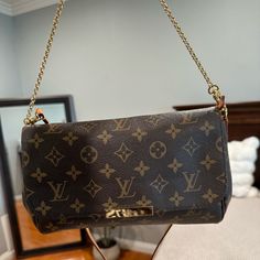 I’m Selling My Lv Pochette Crossbody In Very Good Condition. The Bag Is In Very Good Condition No Fading Or Wear. The Chain Is Still Shiny. The Strap Is Honey Color And Worn. Monogram Canvas Pouch Shoulder Bag With Gold-tone Hardware, Monogram Canvas Clutch For Everyday Use, Monogram Canvas Clutch Shoulder Bag With Removable Pouch, Daily Use Monogram Canvas Flap Bag With Removable Pouch, Travel Shoulder Bag With Chain Strap And Monogram Canvas, Monogram Canvas Shoulder Bag With Chain Strap For Travel, Monogram Canvas Clutch Shoulder Bag, Everyday Luxury Monogram Canvas Shoulder Bag With Detachable Strap, Everyday Monogram Canvas Flap Bag With Gold-tone Hardware