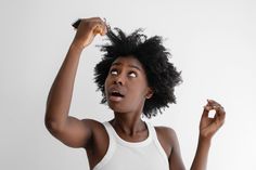 6 Real World Hacks That Prevent Split Ends - https://blackhairinformation.com/growth/hair-problems/6-real-world-hacks-that-prevent-split-ends/ Relaxed Hair Hairstyles, Grow Black Hair, Winter Hair Trends, Healthy Natural Hair, Oil Treatments, Hair Problems, Relaxed Hair, Hair Curly, Healthy Hair Growth