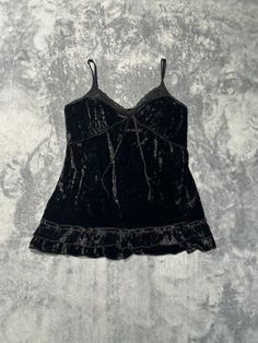 Japanese brand velvet  black women's cami top  -Preloved, in great condition -Bust:79-87cm, length:55cm, -Best fits uk8 dollete coquette balletcore kawaii harajuku dollcore fairy female jfashion grunge fatal gyaru preppy Closet Vision Board, Clothes 2000s, Dollete Coquette, Fashion Major, Fairy Vintage, 2000s Outfits, Kawaii Harajuku, Y2k Clothes, Womens Cami