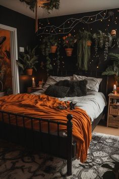 Cool Apartment Decor Bedroom, Bedroom Decor Witchy, Dark Fall Aesthetic Decor, Dark Themed Room Ideas, Orange And Black Room Ideas, Black And Orange Boho Bedroom, Gothic Themed Bedroom, Color Theme Room Ideas, Halloween Rooms Bedrooms