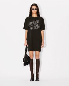 'KENZO Constellation' T-shirt dress.
Soft Jersey.
Lurex embroidered KENZO Paris at upper back. Chic Dresses With Relaxed Fit And Crew Neck, Chic Crew Neck Dress With Relaxed Fit, Chic Relaxed Fit Dress With Crew Neck, Spring Crew Neck Dress For Night Out, Fall Graphic Print Relaxed Fit Dress, Crew Neck Dresses For Night Out, Relaxed Fit Graphic Print Dress With Crew Neck, Chic Oversized Short Sleeve Mini Dress, Oversized Crew Neck Dress