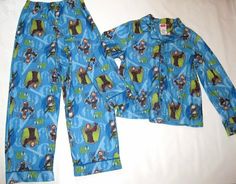 Star Wars Boys Blue Fleece Jedi Knight PJs Pajamas Size 12 Yoda Brand:  Star Wars Size:  12 Boys 2 Piece Pajama Set Good condition One small spot under the words Jedi Knight near knee area.   They show some wash wear and some overall fade   If you are unsure about the sizing of this item, please ask for measurements before bidding.  I am unable to accept returns for sizing issues. Thank you for understanding Please read entire description before bidding. All items come from a smoke free home. Al Jedi Knight, Boy Blue, 2 Piece, Pajama Set, Casual Button Down Shirt, Overalls, Star Wars, Pajamas, Size 12