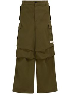 khaki cotton blend logo patch to the front belt loops rear elasticated waistband wide leg button fly fastening two side flap pockets rear welt pocket rear flap pocket City Shorts, Balenciaga Triple S, Summer Beach Wear, Short Suit, Cargo Trousers, Light Jacket, Jacket Style, Flap Pocket, Bottoms Pants