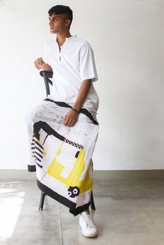 Batik Sarong | Longyi | Malong | Unisex | One Size | Handmade | Yellow & Black Tuk Design White Printed Cotton Sarong, Traditional White Cotton Sarong, Traditional White Batik Print Sarong, Batik Sarong, Beard Fade, Tuk Tuk, Cotton Gifts, Hand Loom, Style Expert