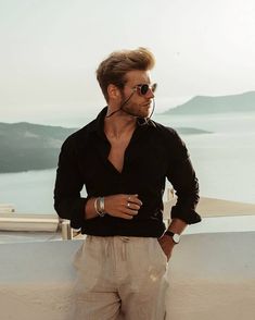 Mens Linen Outfits, Italian Mens Fashion, Spring Outfits Men, Mens Casual Outfits Summer, Chique Outfits, Outfits Hombre, Italy Outfits