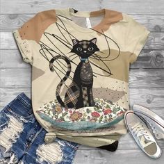 US$ 15.95 - Women cat printed T-shirt - www.zicopop.com Cat Butterfly, Butterfly 3d, Ladies Tshirt, Cat Tee Shirts, Cheap Clothes, Cat Print, Cat Lover Gifts, 3d Print, Printed Shorts