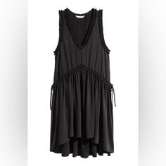 H&M V-Neck Sleeveless Black Dress Gathered Ruffles New Without Tags Size 4 V-Neck Dress In Woven Fabric. Small, Gathered Ruffle At Neckline, Armholes And Waist. Seam At Waist With Decorative Ties At Sides. Flared Skirt, Shorter At Front. Unlined Material: 100% Polyester Machine Washable Measurements Are Approximate: Armpit To Armpit: 16” Length (Front): 32” Length (Back): 38” If You Have Any Questions Of Need Additional Photos, Please Do Not Hesitate To Contact Me At Any Time. Black V-neck Sleeveless Dress For Daywear, H&m Black Sleeveless Dress, H&m Sleeveless Mini Dress For Night Out, H&m Black V-neck Mini Dress, Black Sleeveless V-neck Dress For Daywear, H&m Sleeveless Mini Dress For Date Night, Black Sleeveless Viscose Dress, Sleeveless Ruffled Rayon Mini Dress, Sleeveless Rayon Mini Dress For Daywear