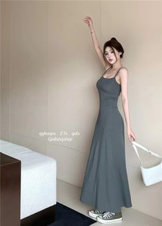 Size: S M LColor classification: gray, burgundy, light apricotYear Season: Summer 2022Material composition: Other materials Elegant Gray Spaghetti Strap Dress, Grey Spaghetti Strap Dress, Gray Midi-length Summer Dresses, Korean Fitted Dress, Light Apricot Color, Koreanl Long Dress Casual, Fishtail Midi Dress, Apricot Color, Backless Bodycon Dresses