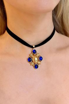 Are you looking for the perfect Tudor-inspired blue statement necklace for someone special this gifting season? Or one of my unique Renaissance choker necklaces to spoil your bestie or significant other? Made with tarnish-free stainless steel, antique repurposed jewelry elements and regal velvet ribbon, my Renaissance choker is the perfect compliment to any outfit idea! My medieval necklace is a great gift idea for any special occasion to all the women in your life. You can't go wrong when gifti Anne Boleyn Necklace, Tudor Jewelry, Antiques Repurposed, Medieval Necklace, Witch Style, Medieval Cosplay, Blue Statement Necklace, Witch Fashion, Repurposed Jewelry