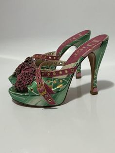 Pinterest Dior Vintage Sandals, Vintage Dior Mules, Dior 1998 Haute Couture, Vintage Designer Shoes, Vintage Designer Heels, Year 2000 Fashion, Colourful Heels, Fairy Heels, Fancy Boots