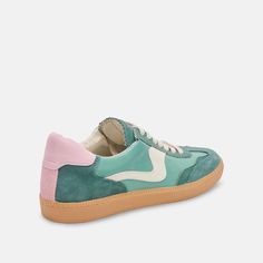 NOTICE SNEAKERS GREEN SUEDE – Dolce Vita Sneakers Green, Vintage Sneakers, Brown Sneakers, Green Suede, Pink Suede, Boots And Sneakers, Red Suede, Sneaker Heels, Blue Suede